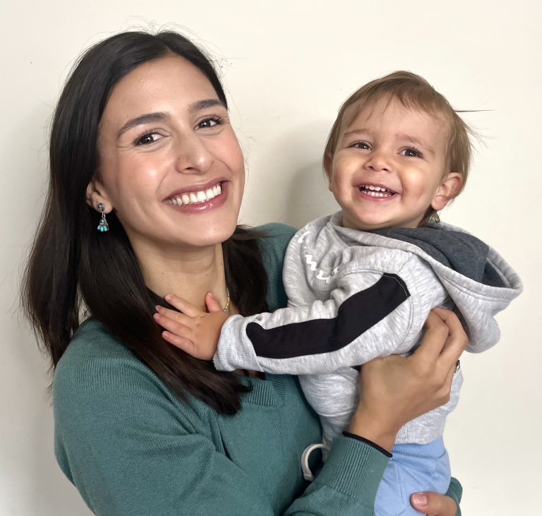 gabriela_and_azul_close_up