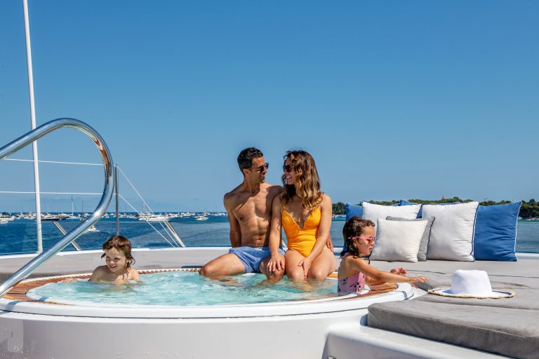 ROSELLI_FAMILY_JACCUZZI_GRACE