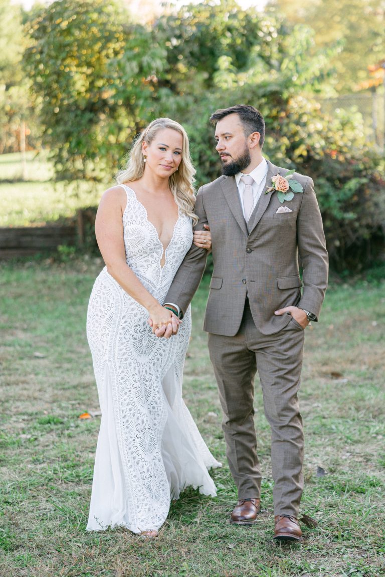 CoupleWalkingAlyssa