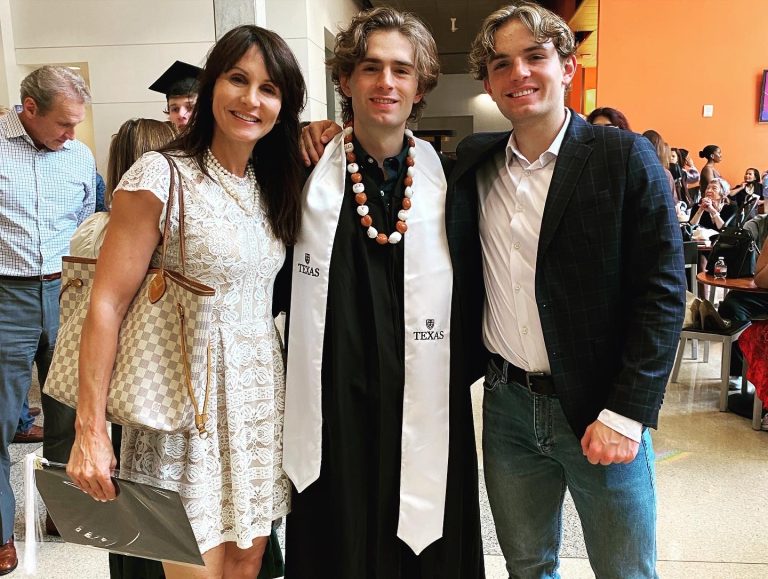 188EBB19-E338-42A9-A2D5-5C482BD41C32